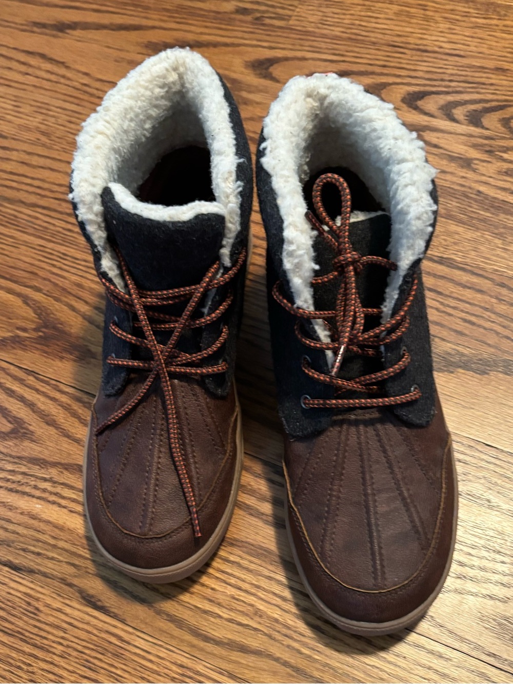 Gap Kids Winter All-Weather Duck Boots – Size 5 – Like New!